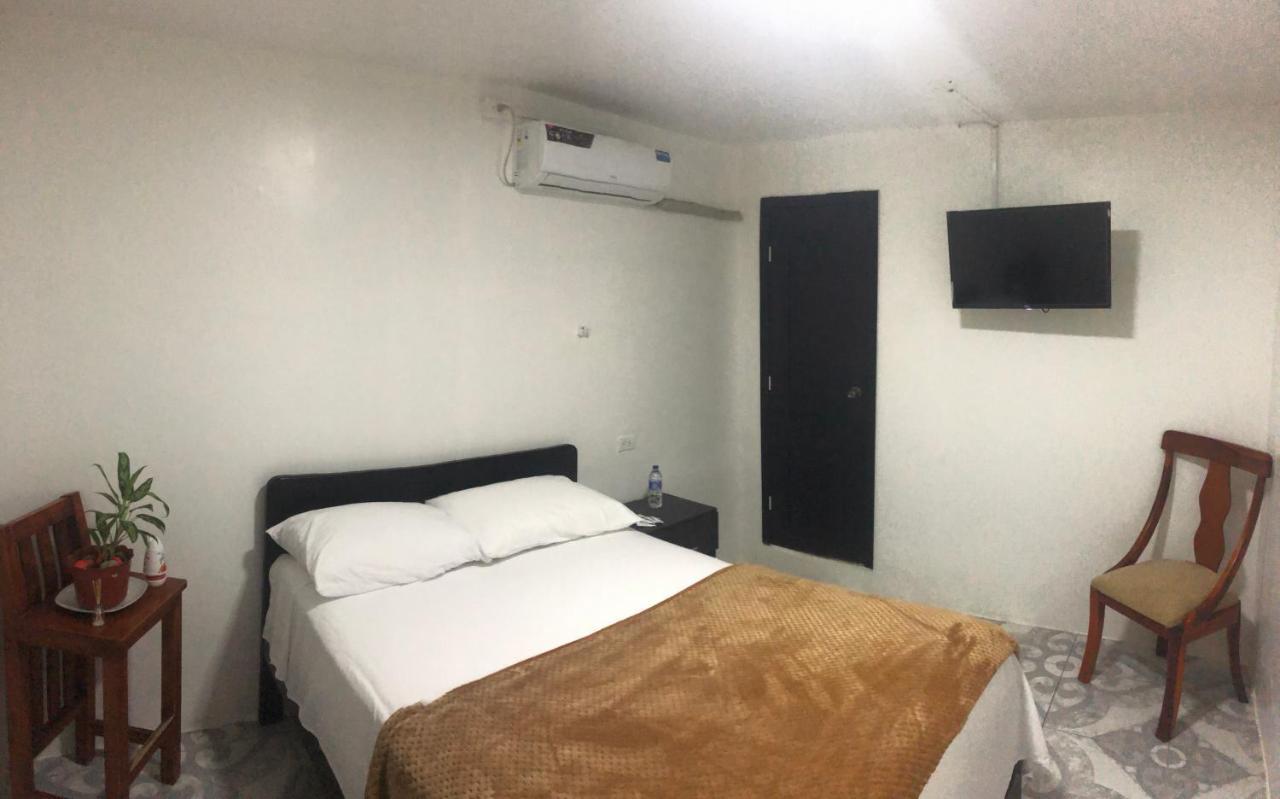 L'Vanna Hotel Педерналес Екстериор снимка