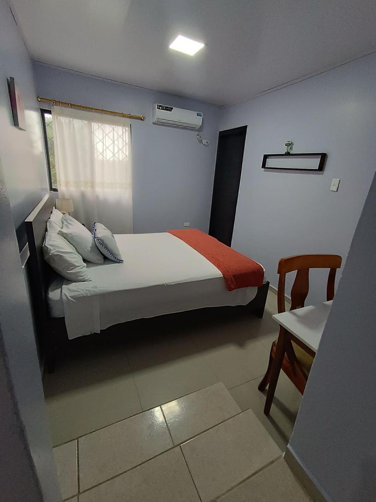 L'Vanna Hotel Педерналес Екстериор снимка